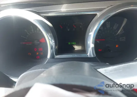 2005 Ford Mustang Gt Deluxe/Gt Premium z USA, uszkodzony, nr VIN 1ZVHT82H055176498